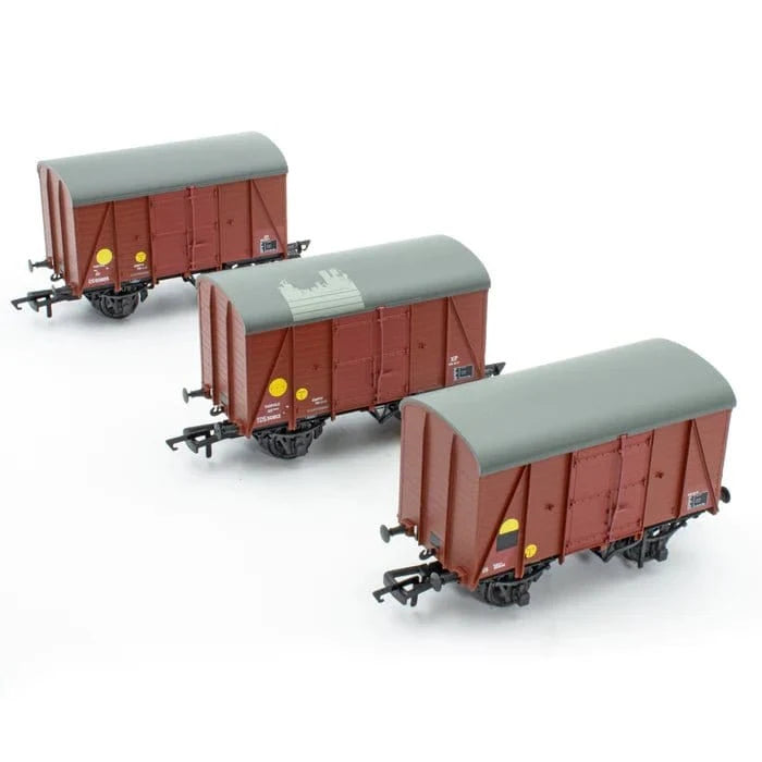 Accurascale OO Scale SR Tadpole ex - D1479 Van - British Railways Departmental - Triple Pack - Hobbytech Toys