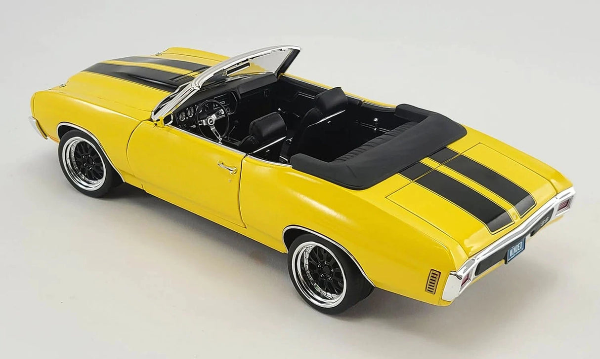 Acme 1/18 1970 Yellow /Black Stripes Chevrolet Chevelle Convertible Diecast Model - Hobbytech Toys