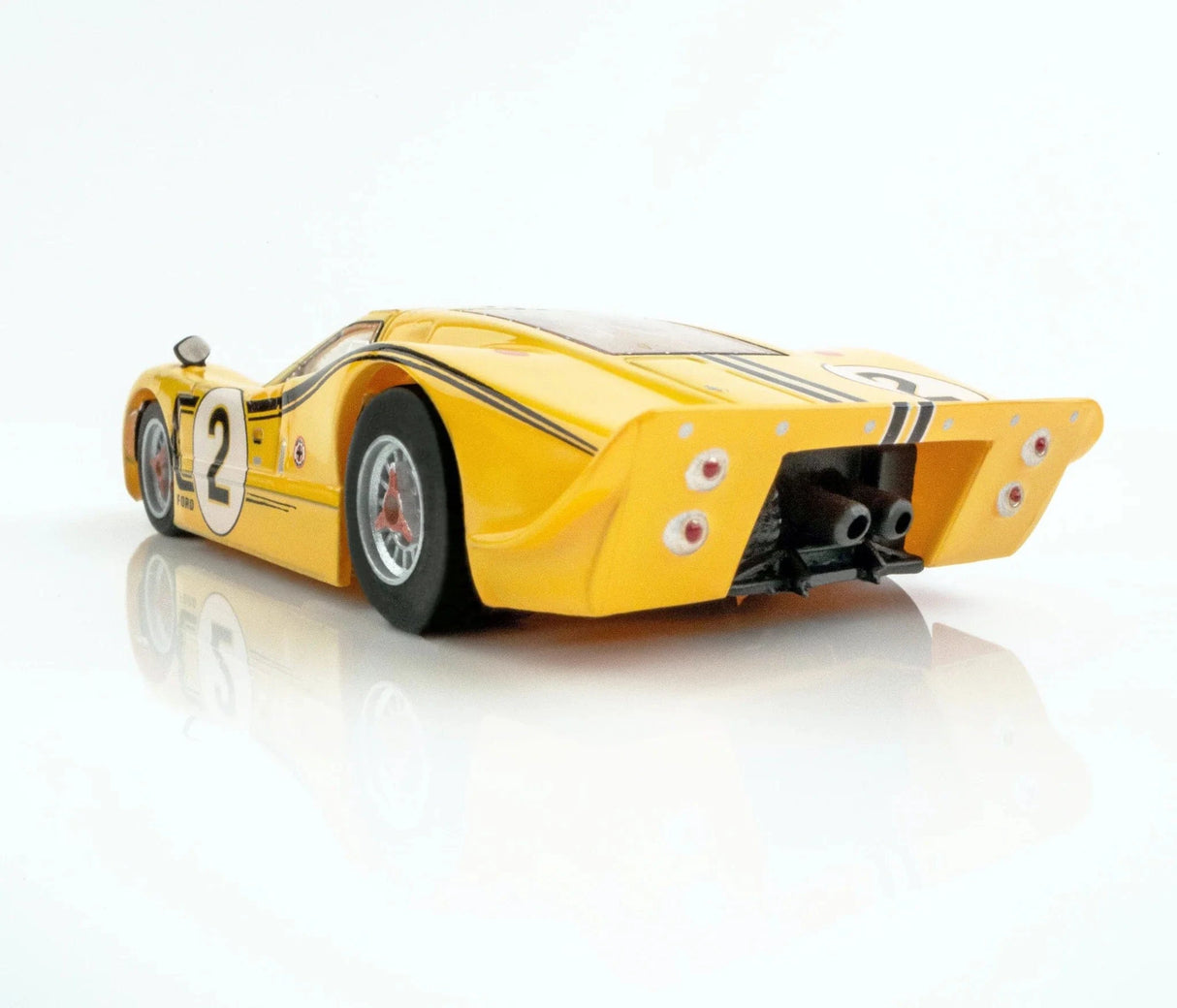 AFX 22014 Ford GT40 MKIV #2 LeMans 1967 Yellow - Hobbytech Toys