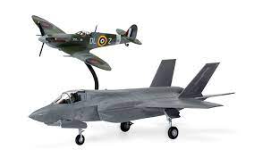 Airfix 50190 1/72 Then And Now Spitfire Mk.VC & F - 35B Lightning II Plastic Model Kit - Hobbytech Toys