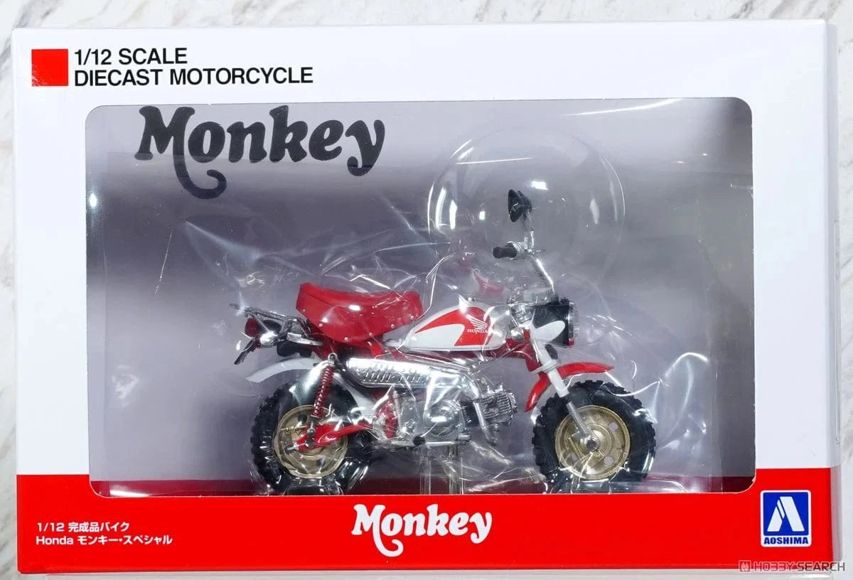 Aoshima 1/12 Diecast Honda Monkey Special Shasta White x Candy Alamoana Red Plastic Model Kit