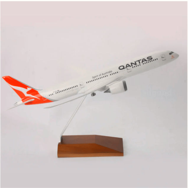 B787 Resin Model Plane - Qantas (46cm)