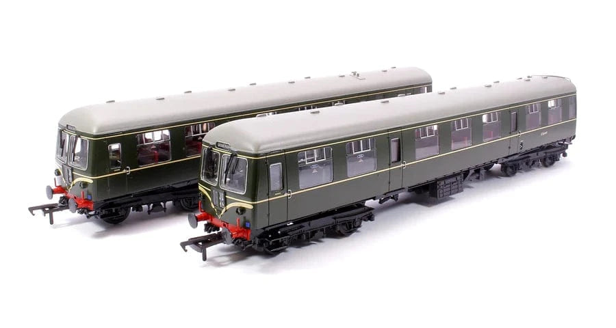 Bachmann 31-326B OO Gauge Class 105 2-Car DMU BR Green (Speed Whiskers) - Hobbytech Toys