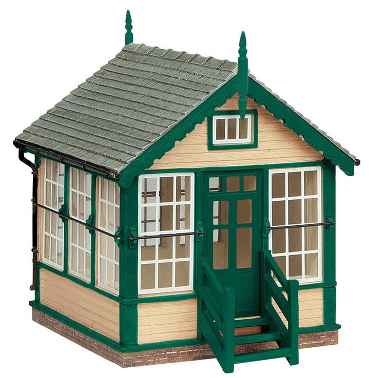 Bachmann Scenecraft 44 - 0184G OO Scale Platform Mounted Signal Box Green - Hobbytech Toys