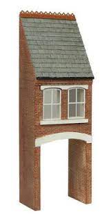 Bachmann Scenecraft 44 - 0215 OO Low Relief Terrace Courtyard Entrance - Hobbytech Toys