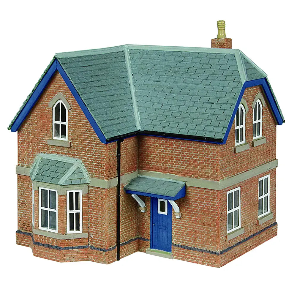 Bachmann Scenecraft OO Scale Railway House - Blue & White