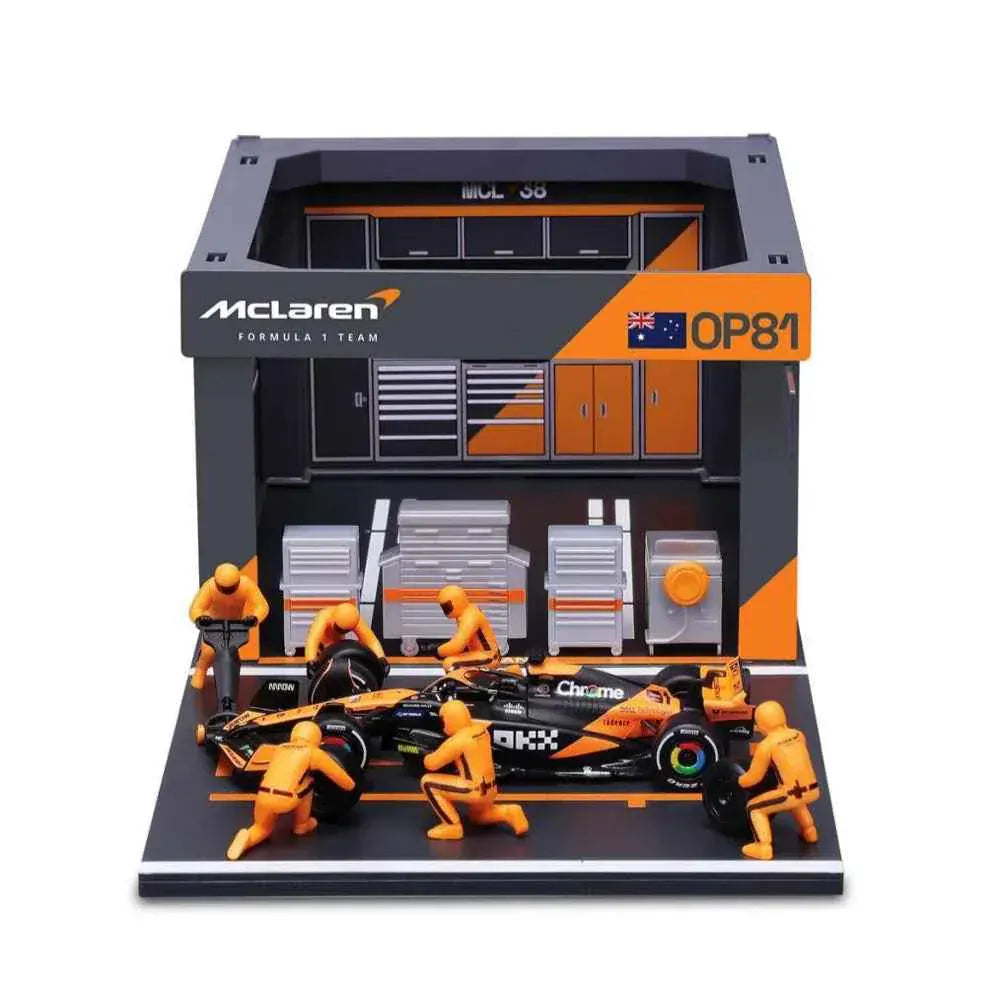 Bburago 1/43 2024 McLaren Pit Pass Competition - Piastri #81 Diecast Model