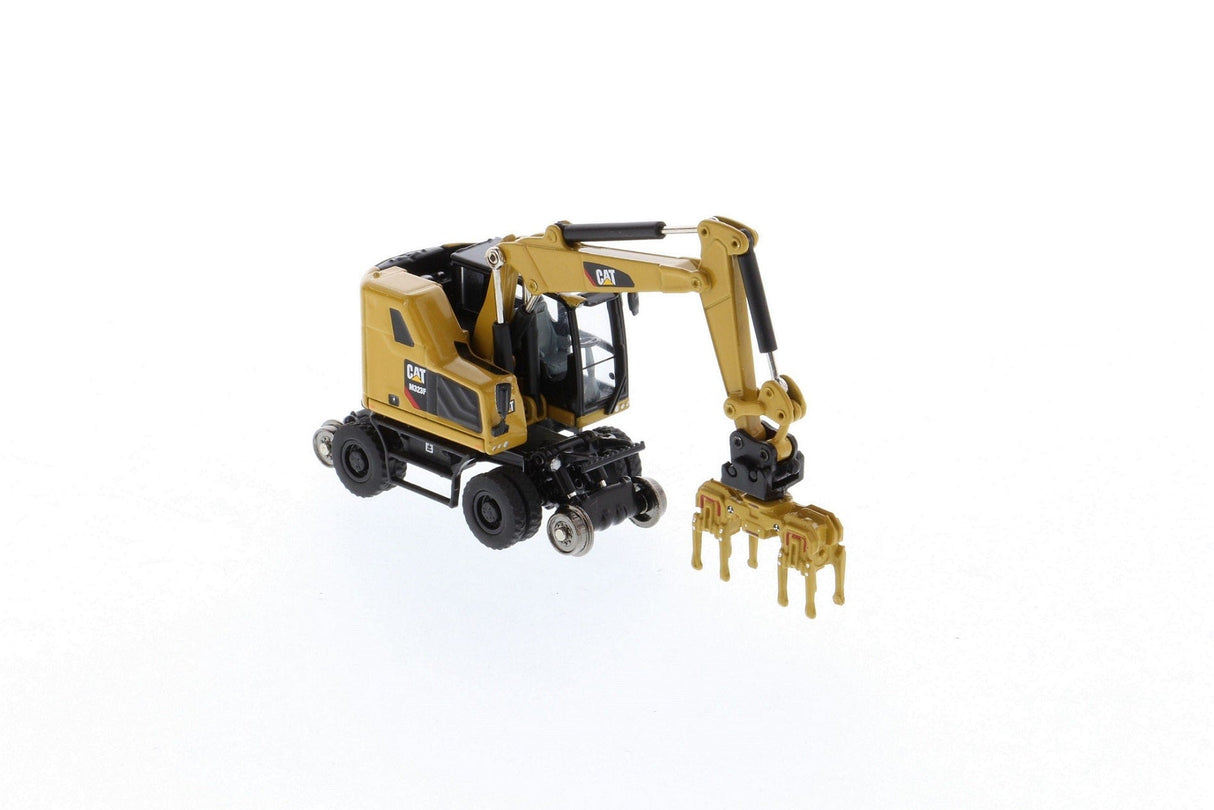 Cat 1/87 M323F Railroad Wheeled Excavator Diecast Model