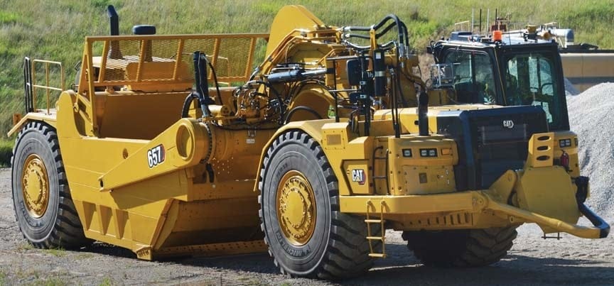 CCM Cat 657E Wheel-Tractor Scraper 1:48 diecast model