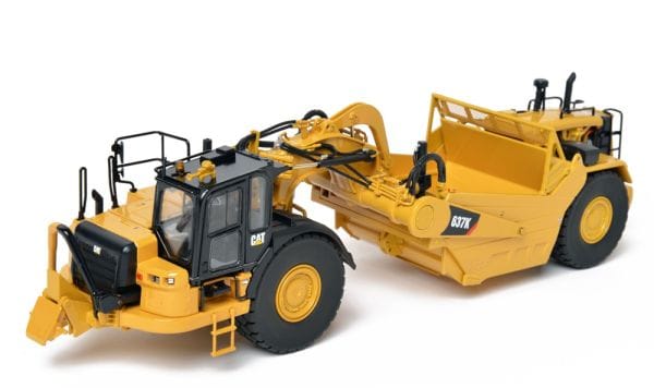 CCM 1/48 Cat 637K Wheel Tractor-Scraper museum quality diecast model