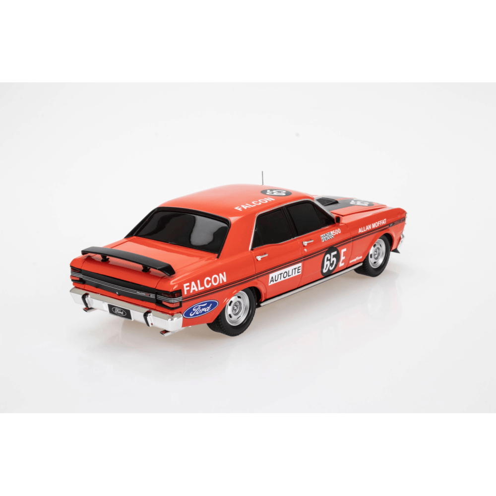 DDA 1/24 #65E XY Ford GTHO Moffat Bathurst Winner - Spectra Rides Light Up Model