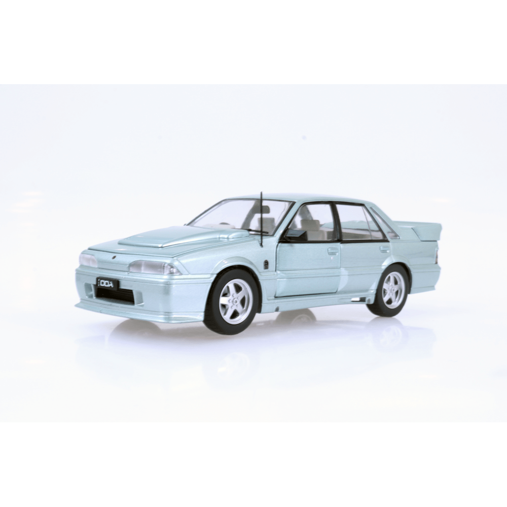 DDA 1/24 Holden VL Walkinshaw Standard Panorama Silver Diecast Model