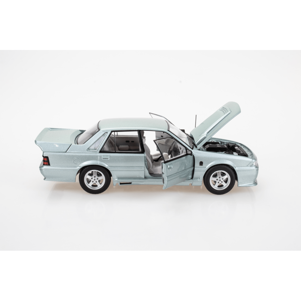 DDA 1/24 Holden VL Walkinshaw Standard Panorama Silver Diecast Model