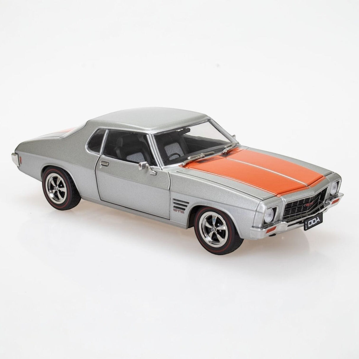 DDA 1/24 HQ Holden 2 Door Fully Detailed Diecast Model - Silver with Orange Stripe