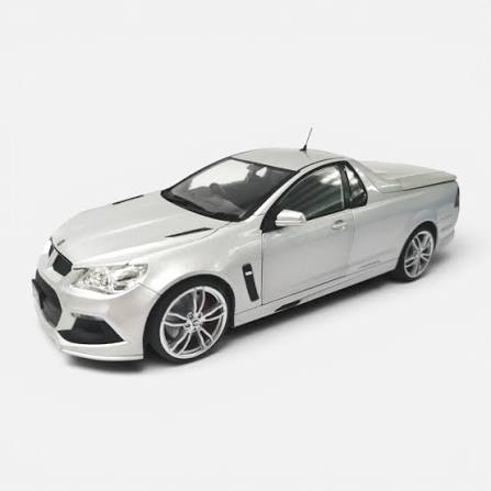 DDA 1/24 Silver VF Maloo R8 Holden Ute - Fully Detailed Diecast Model