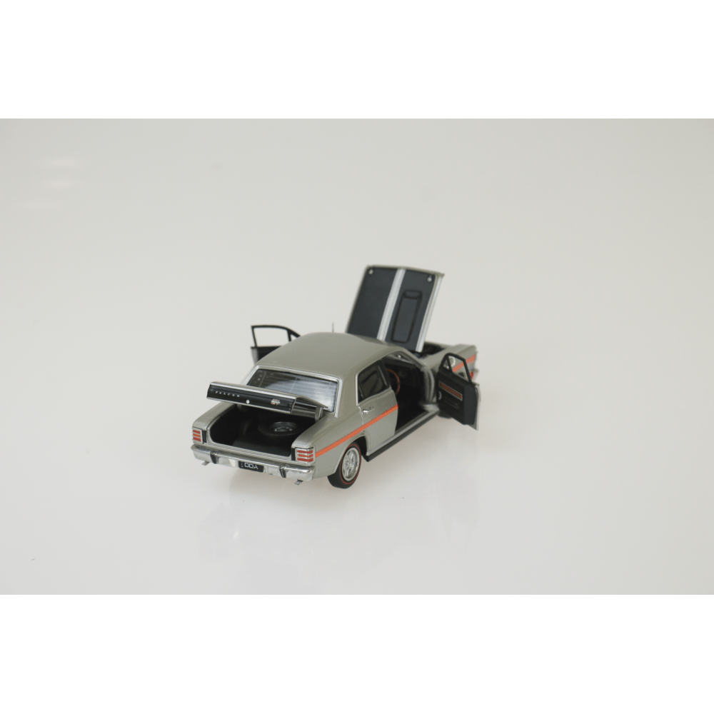 DDA 1/32 Silver Fox w/Orange Stripes XW GTHO Ford Diecast Model