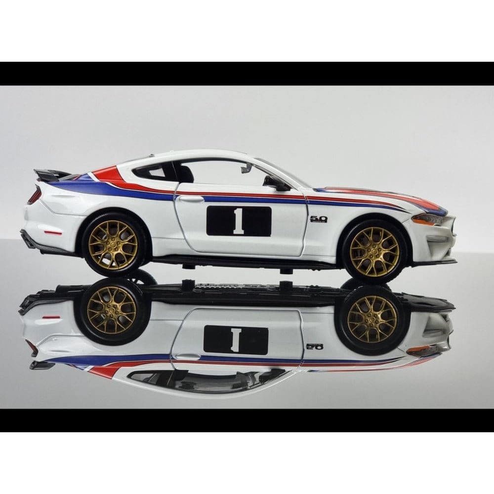 DDA 2401 1/24 2018 Ford Mustang Bathurst Special Allan Moffat Retro Livery - Hobbytech Toys