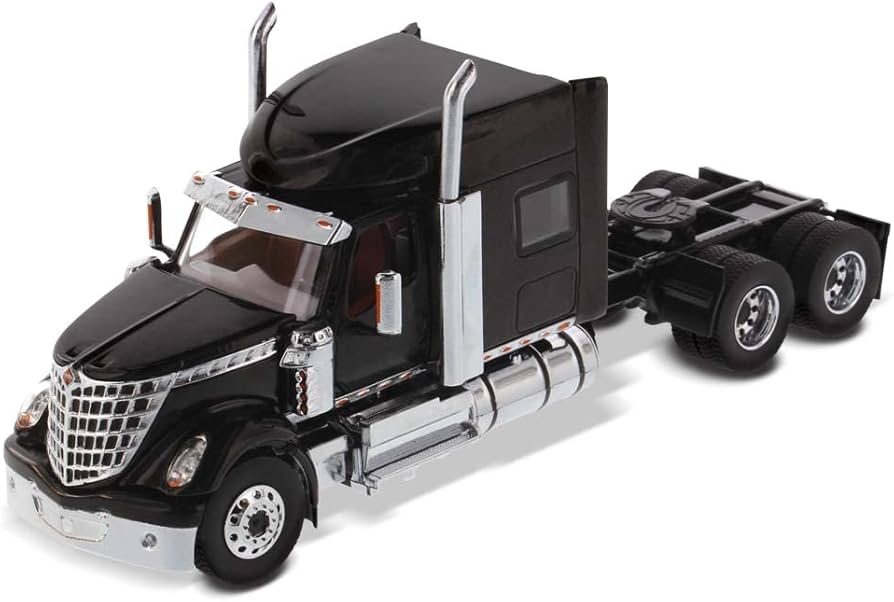 Diecast Masters 1/50 International LoneStar Sleeper - Black