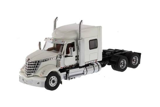 Diecast Masters 1/50 International LoneStar Sleeper - White
