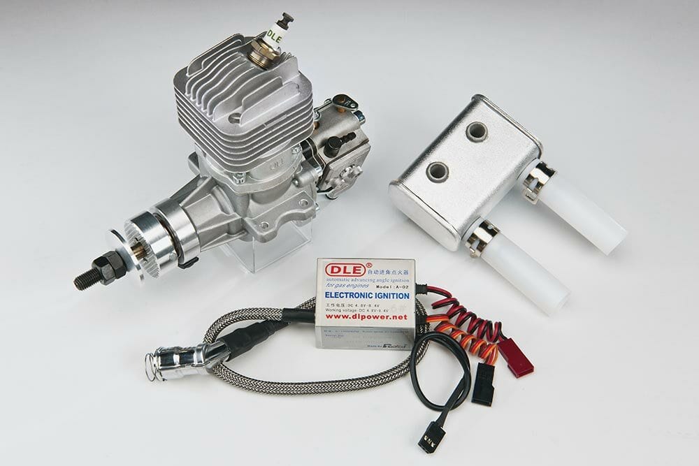 DLE 20RA 20cc Rear Exhaust 2 Stroke Engine - Hobbytech Toys