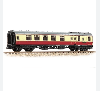Graham Farish 374 - 081B N Scale BR Mk1 BCK Brake Composite Corridor BR Crimson & Cream - Hobbytech Toys