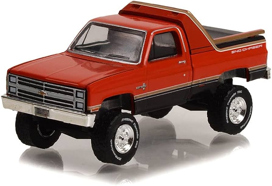 Greenlight 1/64 Sno Chaser Chev K - 10 Scottsdale 4x4 Diecast Model - Hobbytech Toys