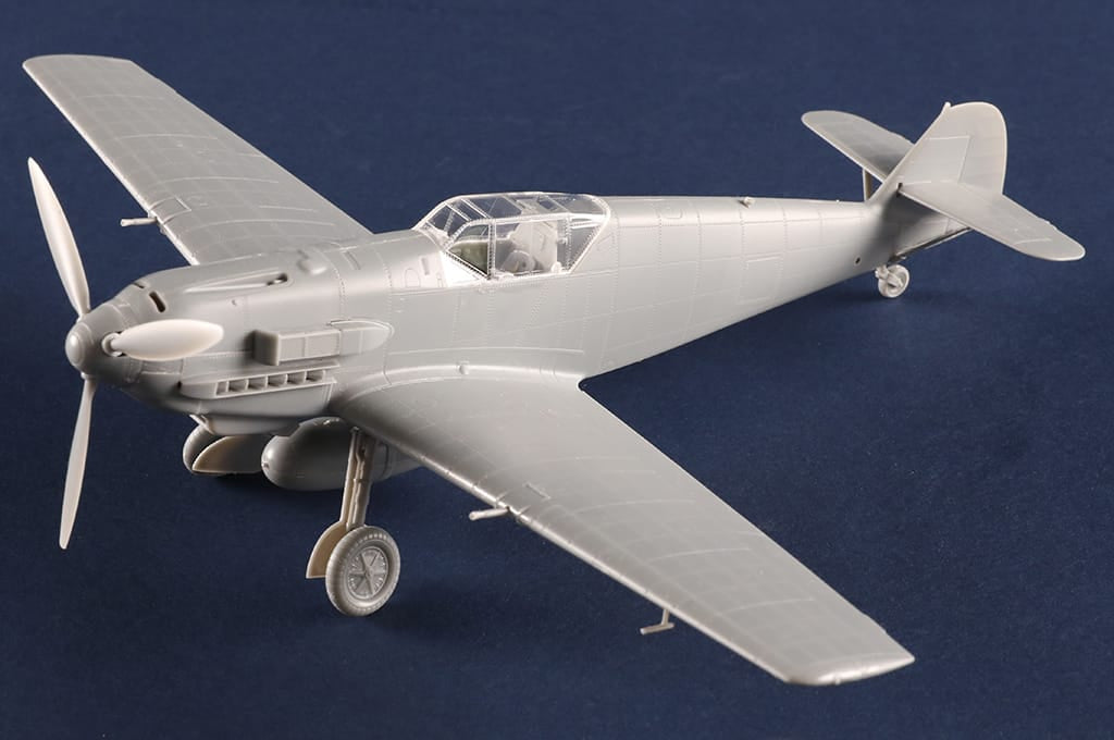 HobbyBoss 1/48 Messerschmitt Bf109E-4/TROP Plastic Model Kit