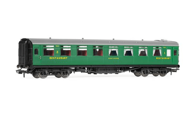 Hornby R40221 OO Scale SR Maunsell Dining Saloon Third 7844 - Era 3 - Hobbytech Toys