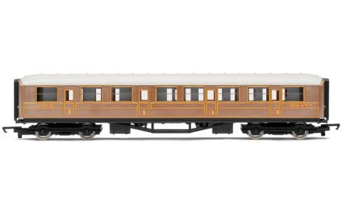 Hornby R4332 OO Scale Railroad LNER Composite Coach - Era 3 - Hobbytech Toys