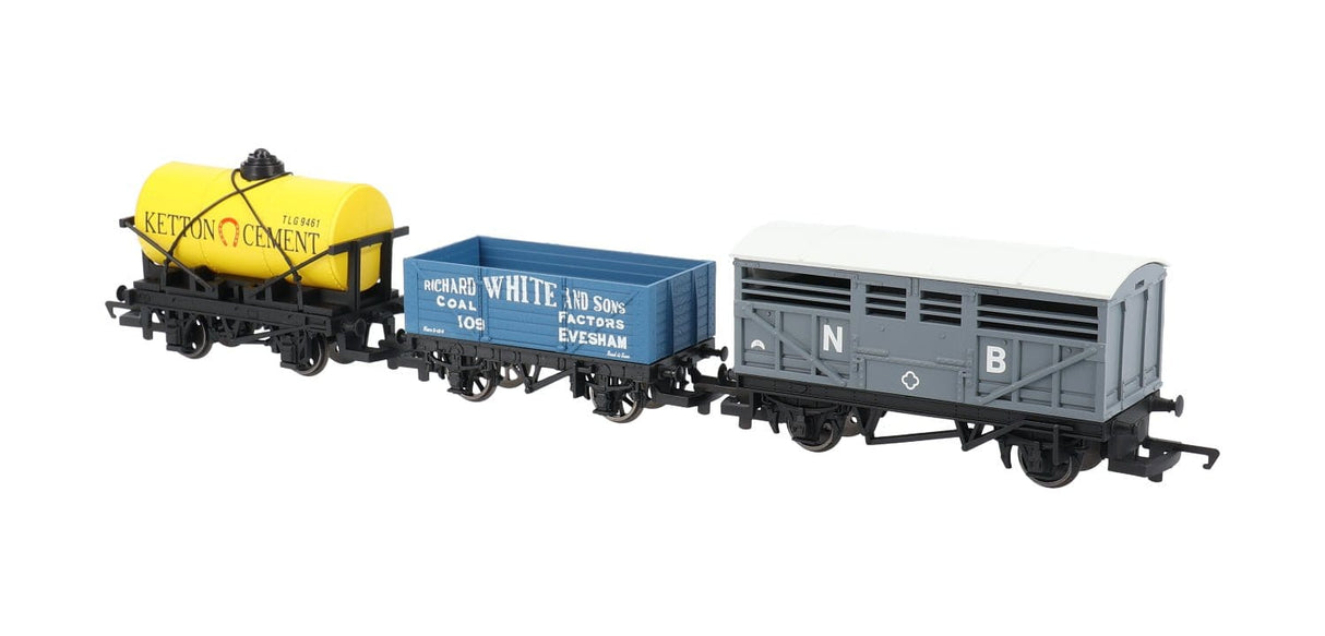 Hornby R60135 OO Scale RailRoad Triple Wagon Pack Various - Era 3 - Hobbytech Toys