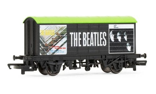 Hornby R60184 OO Scale The Beatles - Please Please Me & With The Beatles Wagon - Hobbytech Toys