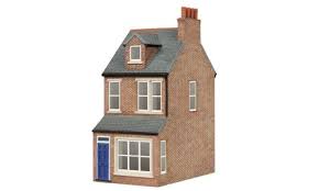 Hornby R7351 OO Scale Victorian End of Terrace House Right End - Hobbytech Toys