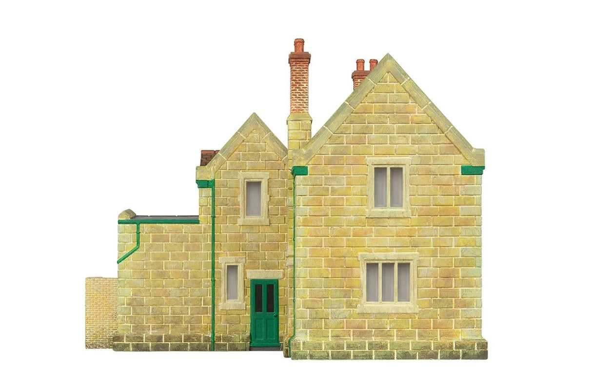 Hornby R7362 OO Scale South Eastern Railway Station - Hobbytech Toys