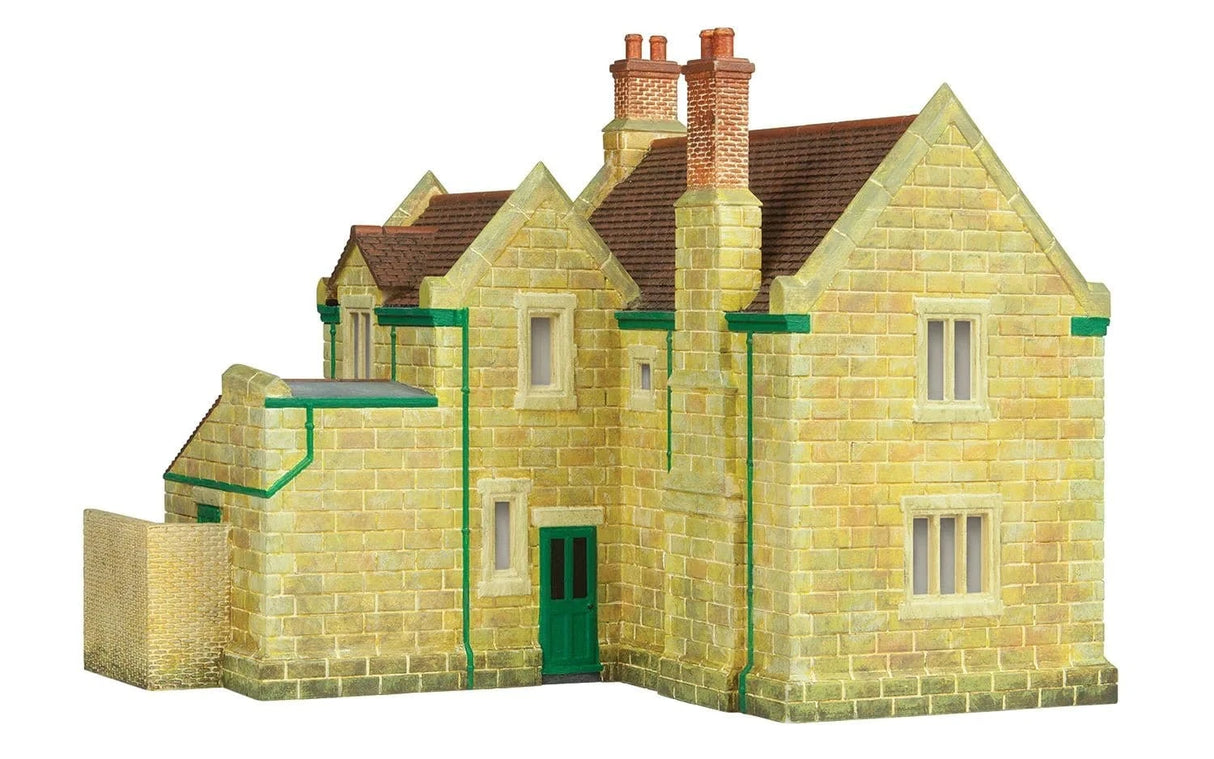 Hornby R7362 OO Scale South Eastern Railway Station - Hobbytech Toys