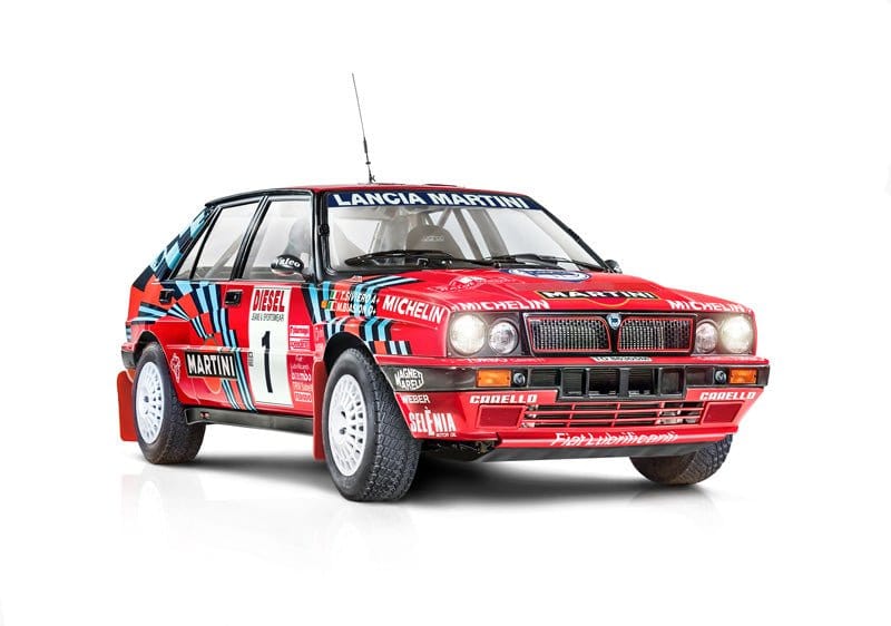 Italeri 4712 1/12 Lancia DELTA 16V HF integrale Sanremo 1989 Plastic Model Kit - Hobbytech Toys