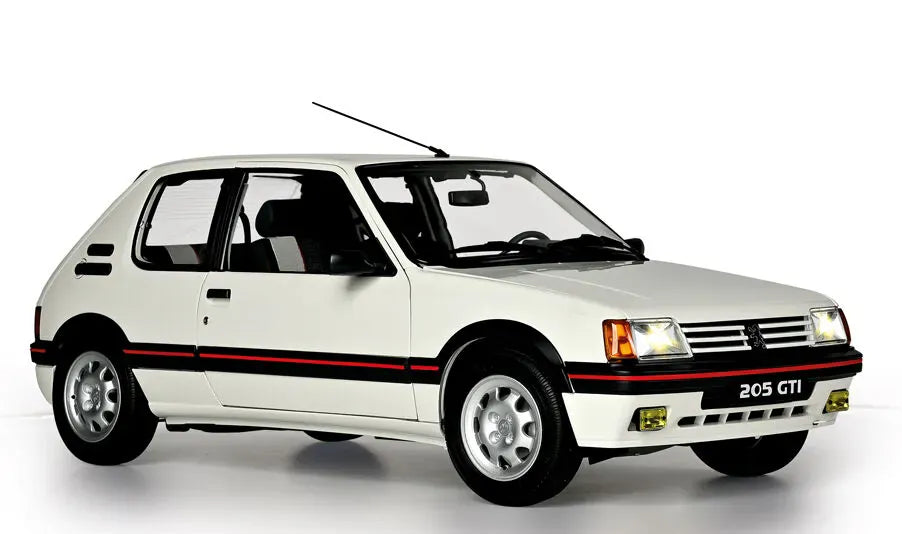 IXO Collections 1/8 Peugeot 205 GTI (White) Full Kit