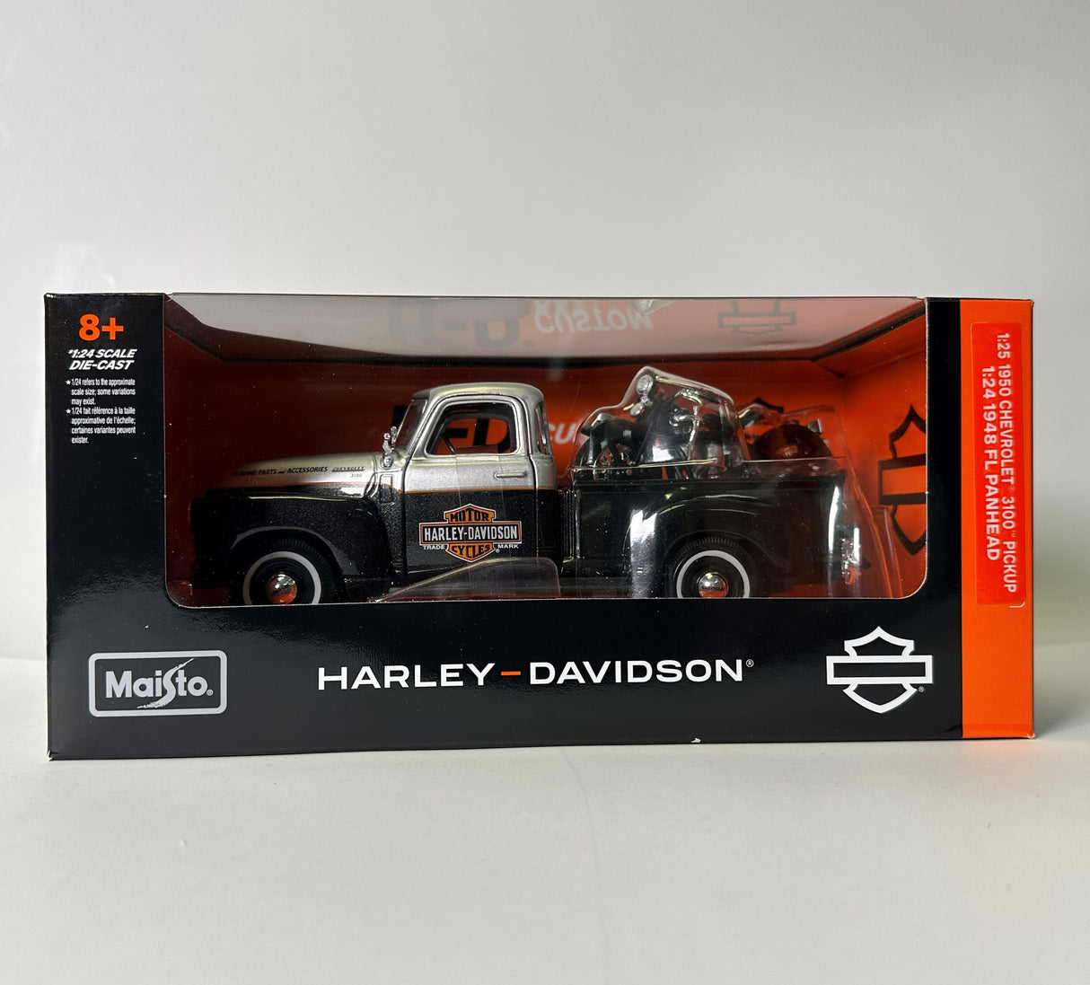 Maisto 1/24 1950 Chevrolet 3100 and 1948 Harley-Davidson FL Panhead