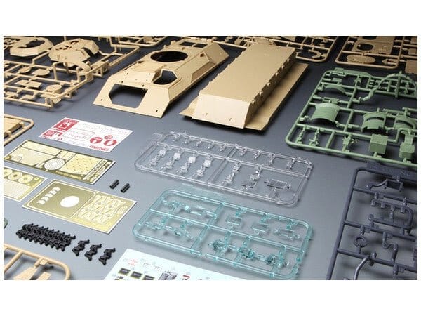 Meng 1/35 U.S. Infantry Fighting Vehicle M2A3 Bradley w/Busk III Plastic Model Kit - Hobbytech Toys