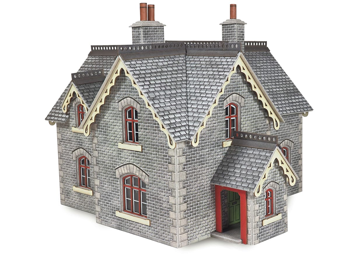 Metcalfe OO Scale S & C Station Masters House Card Kit