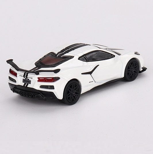 Mini GT 1/64 Chevrolet Corvette Z06 2023 Arctic White Diecast Model Car