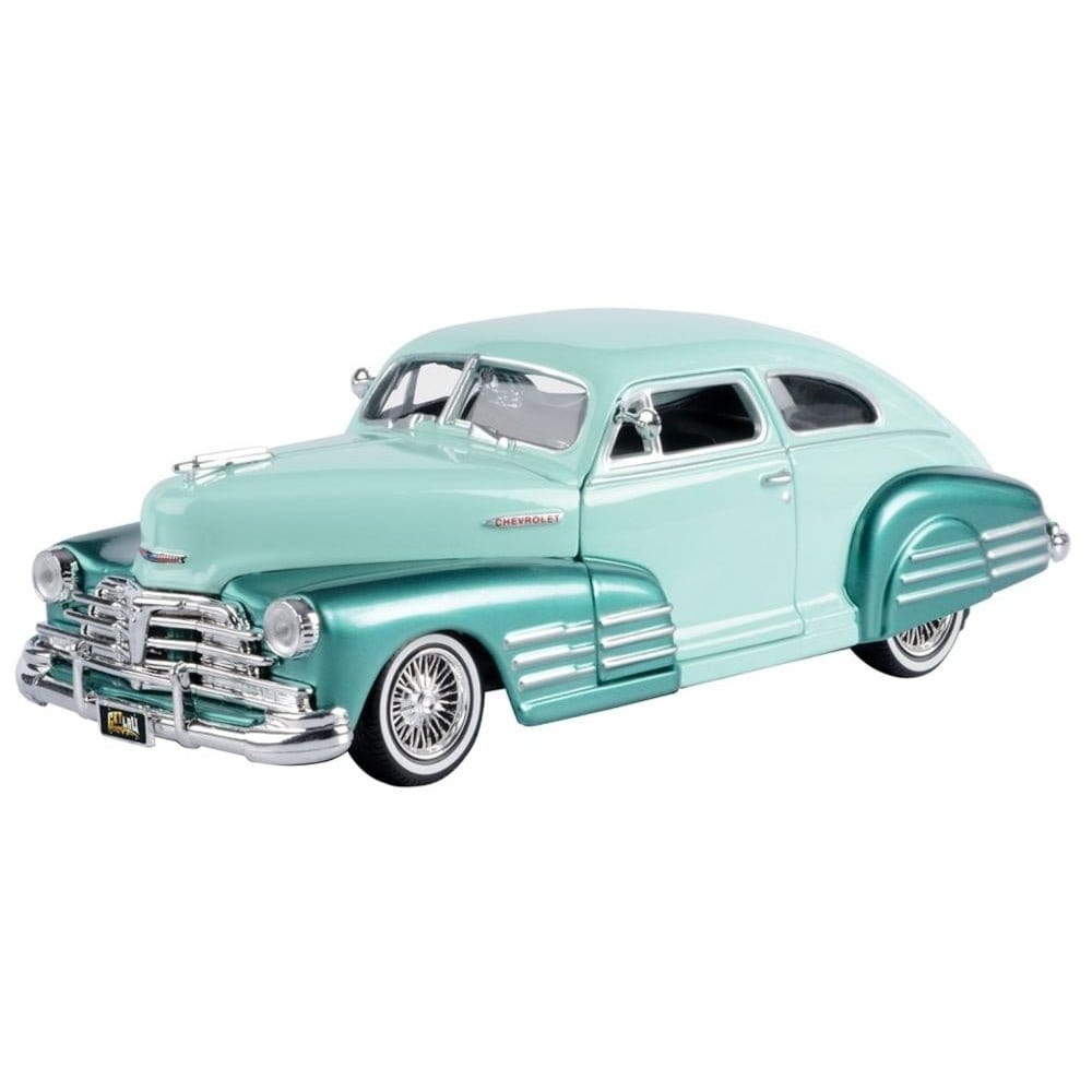Motor Max 1/24 1948 Chevy Aero Sedan Fleetline Get Low Series Assorted Colours (1) - Hobbytech Toys