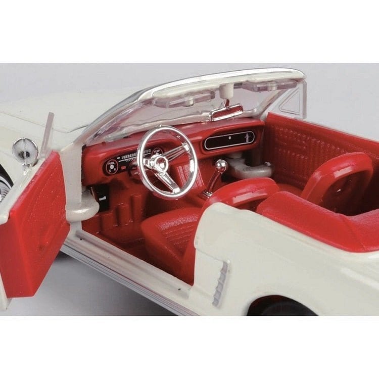 Motor Max 1/24 1964 1/2 Convertible Ford Mustang Gold Finger James Bond Movie Car - Hobbytech Toys