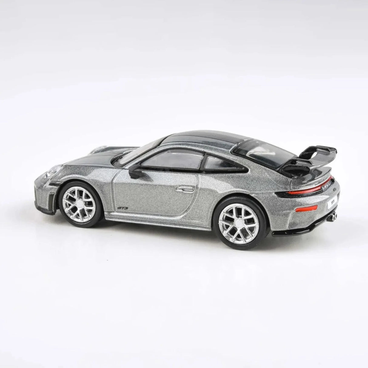 Para64 1/64 2025 Porsche 911 GT3 (992.2) GT Silver Metallic Diecast Model Car