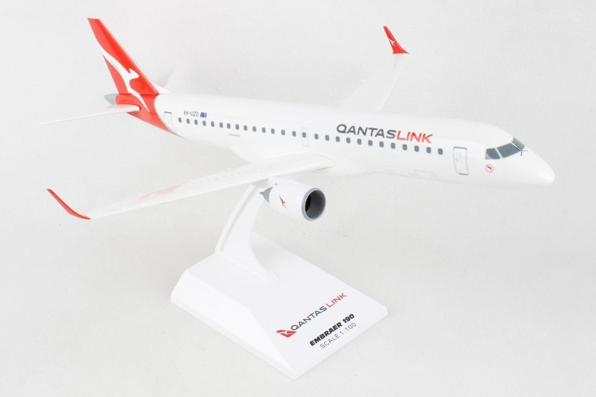 Skymarks 1129 1/100 Quantas Embraer E190 - Assembled Plastic Model - Hobbytech Toys