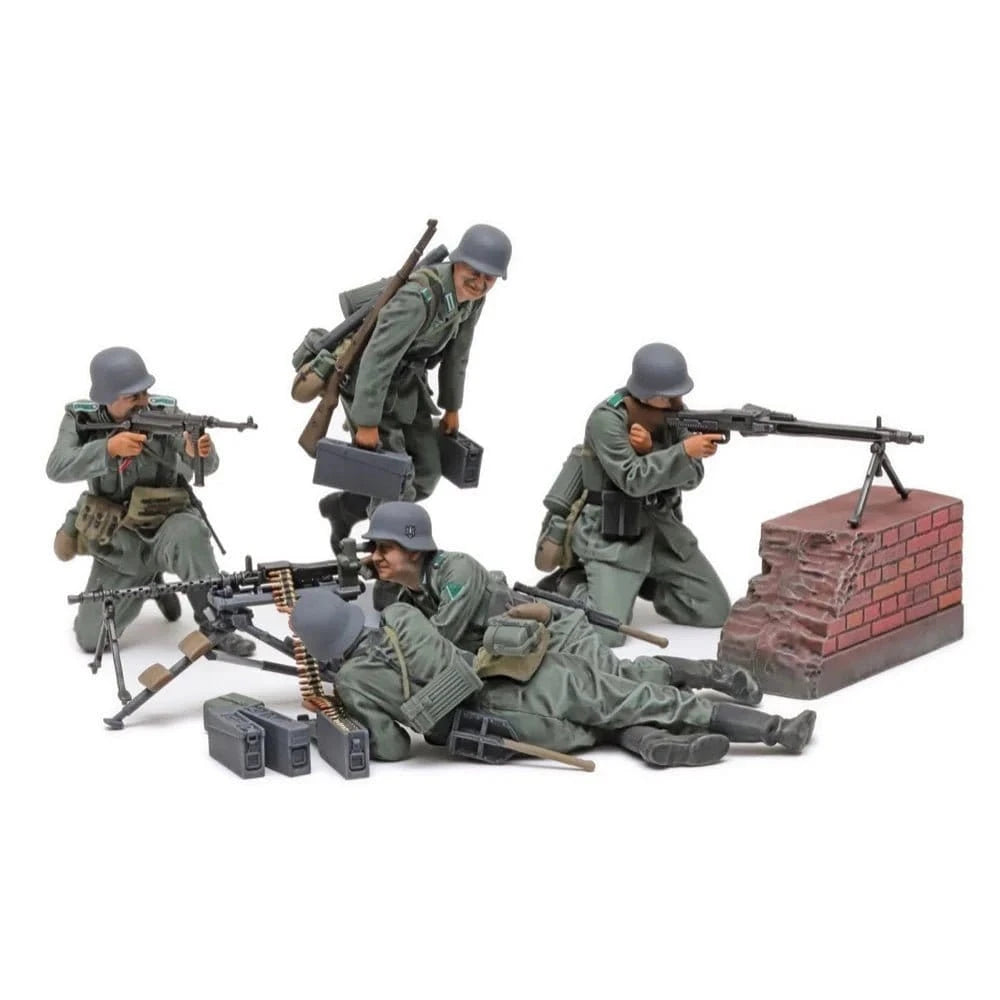 Tamiya 35386 1/35 German Machine Gun Team Set – Mid WWII Plastic Model Kit - Hobbytech Toys