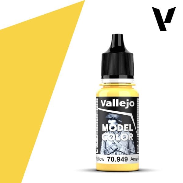 Vallejo Model Color: #024 - Light Yellow - 18 ml Matt Acrylic Paint