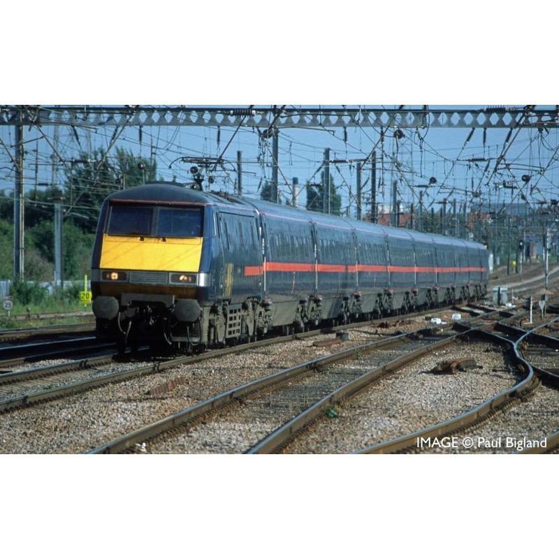 Hornby R40193 OO Scale Gner Mk4 Standard Coach B - Era 9 (2021 Release) Hornby TRAINS - HO/OO SCALE