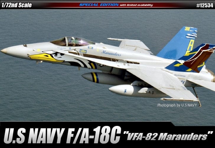 Academy 1/72 F/A-18C Us Navy Vfa-82 Marauders Academy PLASTIC MODELS