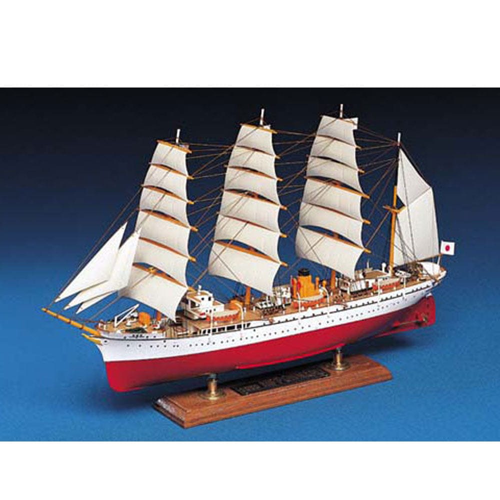 Aoshima 1/350 Nippon Maru Aoshima PLASTIC MODELS