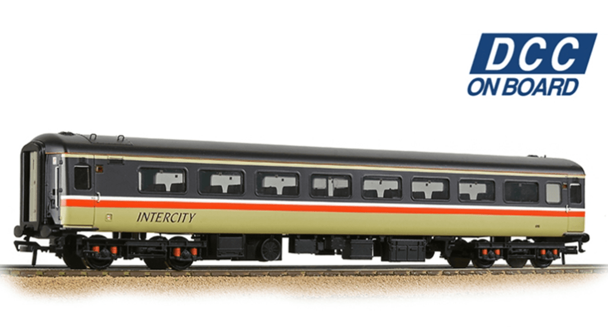 Bachmann 39-678DC OO BR Mk2F TSO Tourist Second Open BR InterCity (Swallow) Bachmann Branchline TRAINS - HO/OO SCALE